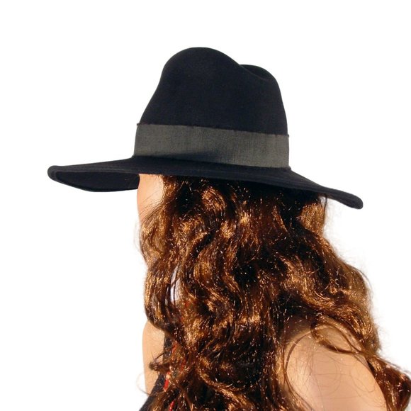 YESTADT MILLINERY Peaks $350 Black Fur Felt Wide Brim Hat Women\'s M (22.5\
